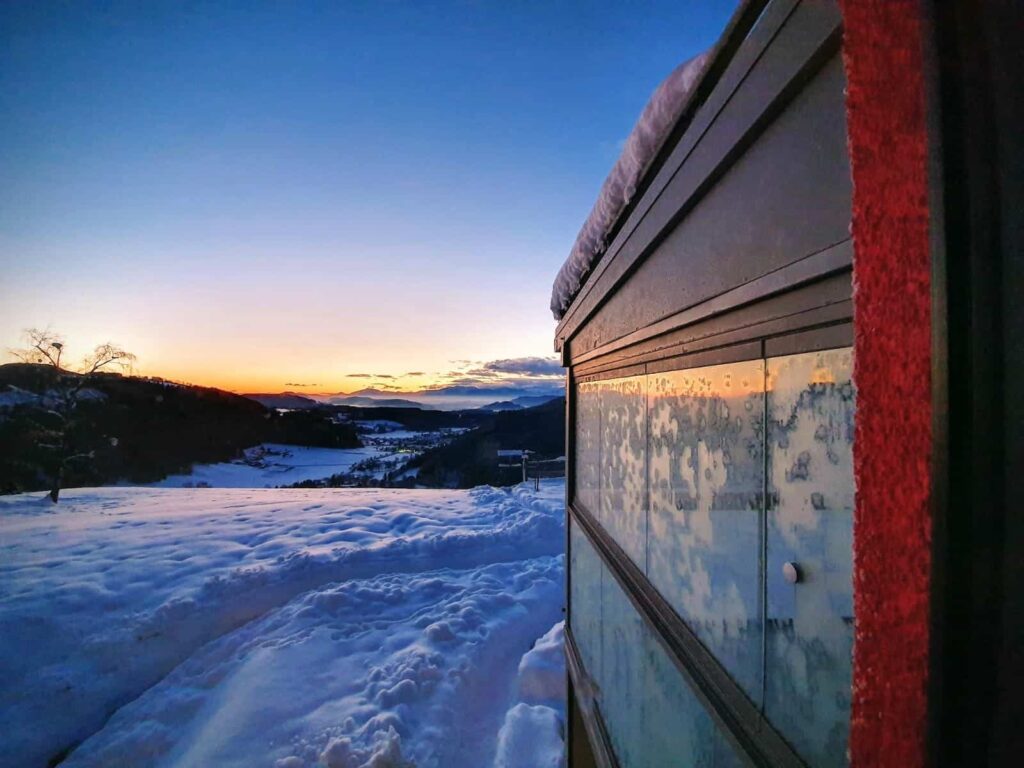 Leeb Terrassenüberdachung mit Seitenelementen - auch im Winter auf der sicheren Seite mit professioneller Schneelast-Berechnung